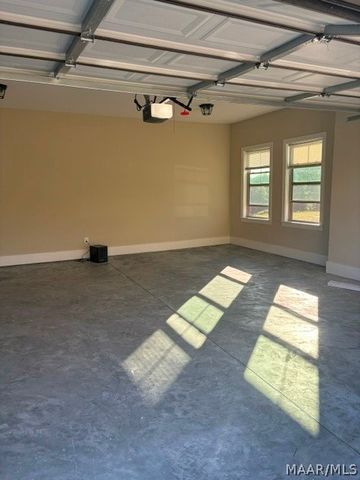 33 Riverhills Drive, Tallassee, AL 36078
