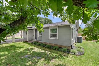 404 Emmett Street, Bryan, TX 77802