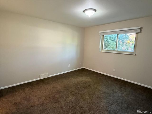 946 N Adams Road 3, Birmingham, MI 48009