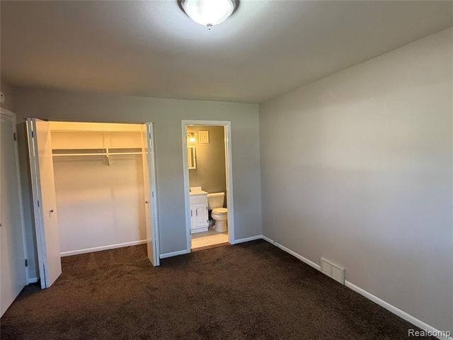 946 N Adams Road 3, Birmingham, MI 48009