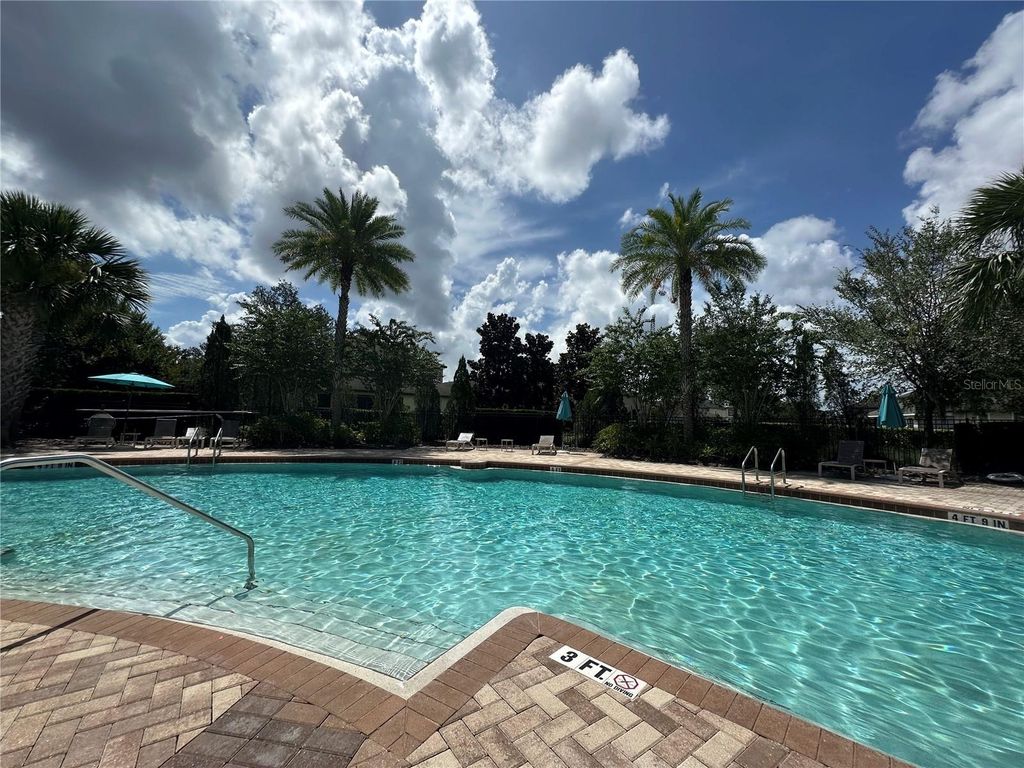 Image 23 of property listing at 7409 FAIRGROVE AVENUE, Windermere, FL 34786