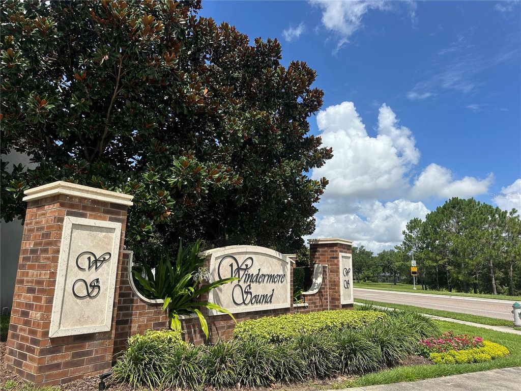 Image 28 of property listing at 7409 FAIRGROVE AVENUE, Windermere, FL 34786