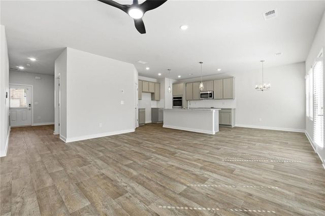 503 Headwater Court, Lagrange, GA 30241