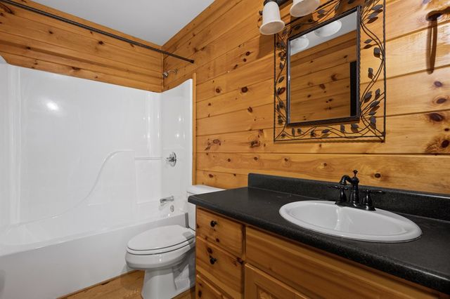 52 Merit Court, Ellijay, GA 30540