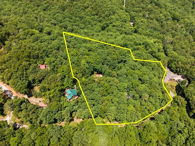 52 Merit Court, Ellijay, GA 30540