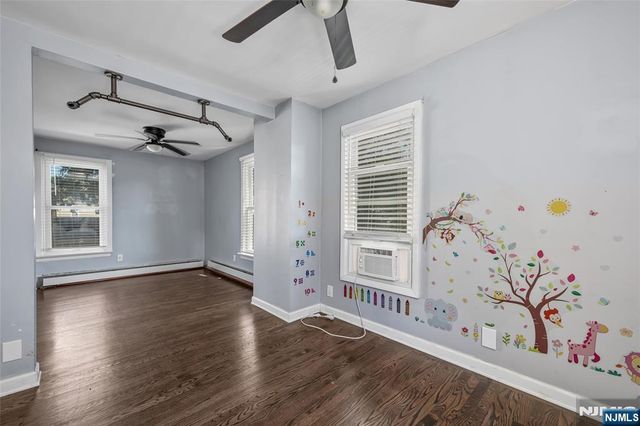 31-33 William Street, Bergenfield, NJ 07621