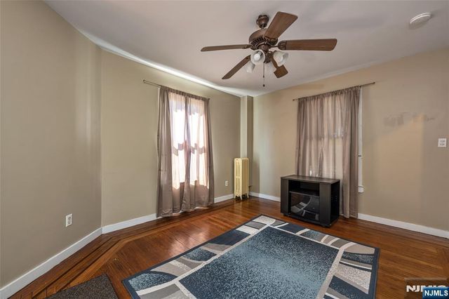 31-33 William Street, Bergenfield, NJ 07621