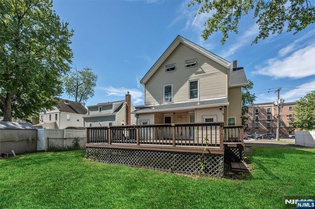 31-33 William Street, Bergenfield, NJ 07621