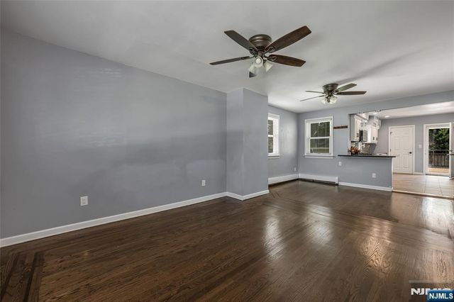 31-33 William Street, Bergenfield, NJ 07621
