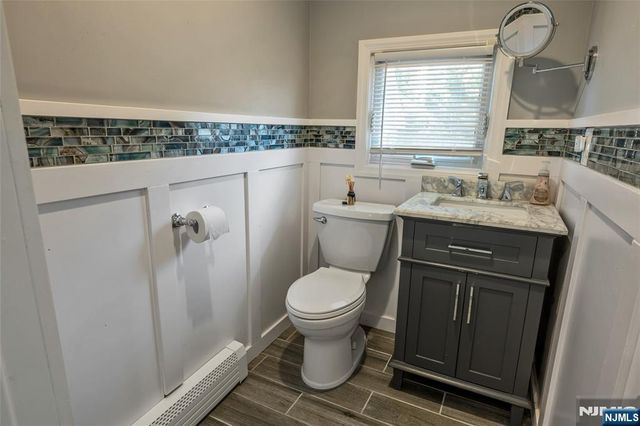 31-33 William Street, Bergenfield, NJ 07621