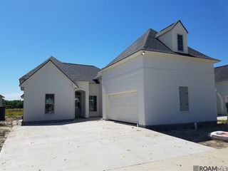 519 Flycatcher Dr, Baton Rouge, LA 70810