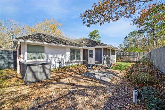 1722 Red Oak Terrace, Houston, TX 77339