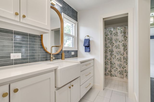 4224 Lanark Avenue, Fort Worth, TX 76109
