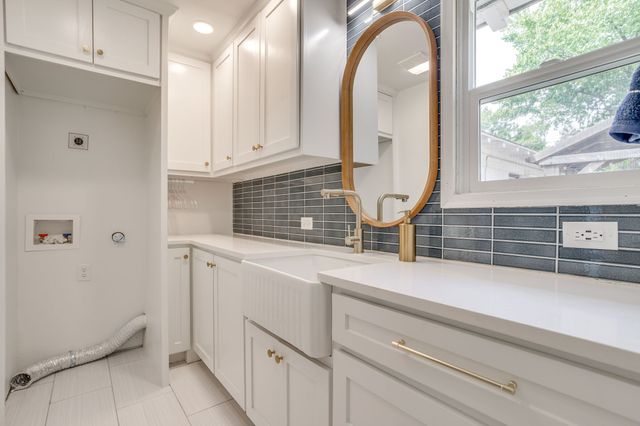 4224 Lanark Avenue, Fort Worth, TX 76109