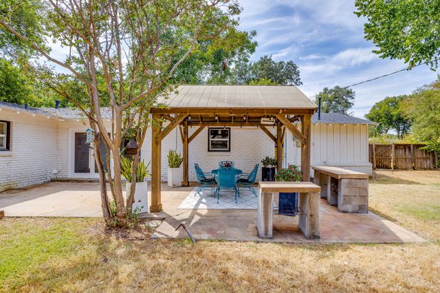 4224 Lanark Avenue, Fort Worth, TX 76109