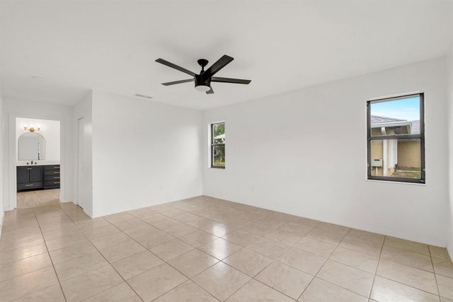 731 SE Majestic Terrace, Port St. Lucie, FL 34983