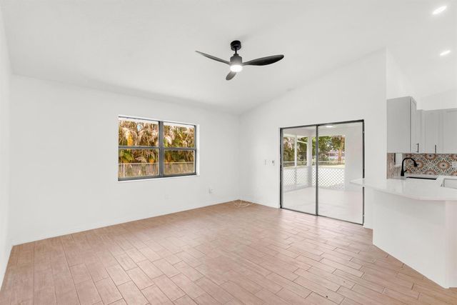 731 SE Majestic Terrace, Port St. Lucie, FL 34983