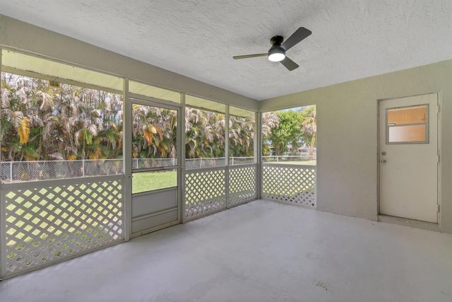 731 SE Majestic Terrace, Port St. Lucie, FL 34983