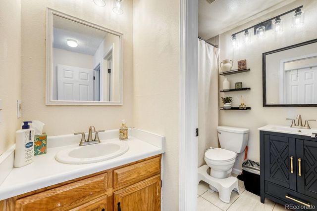 14486 E Hawaii Circle B, Aurora, CO 80012