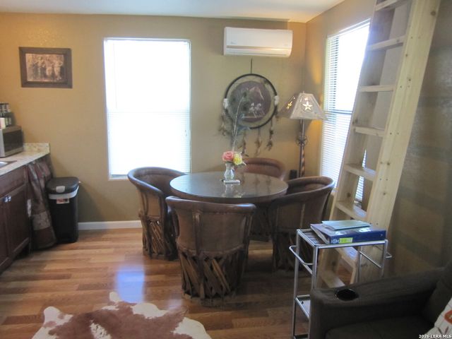 477 Paloma Dr., Bandera, TX 78003