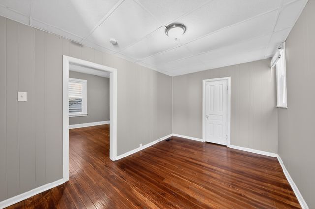 157 E 42nd Street, Covington, KY 41015