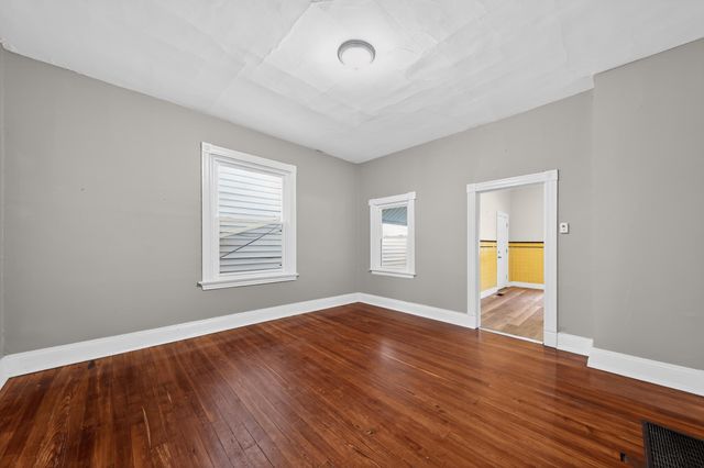 157 E 42nd Street, Covington, KY 41015