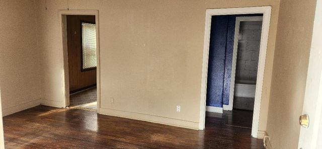 140 TEMPLE AVE, Memphis, TN 38109