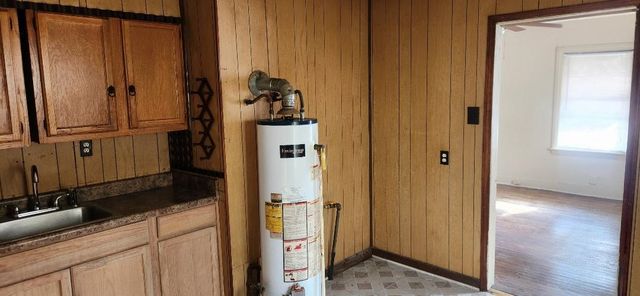 140 TEMPLE AVE, Memphis, TN 38109