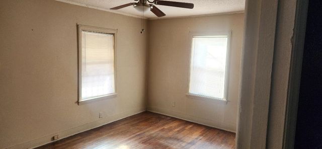 140 TEMPLE AVE, Memphis, TN 38109