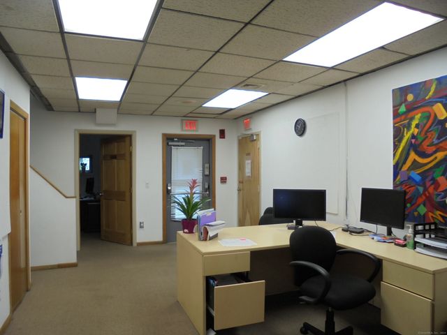 44 Circular Avenue, Hamden, CT 06514