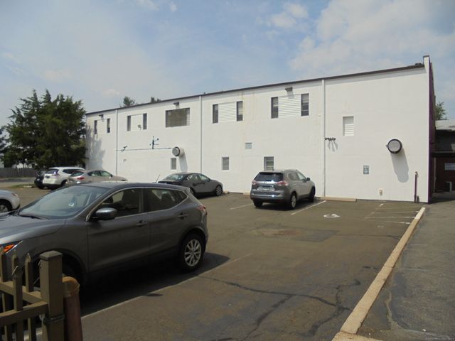 44 Circular Avenue, Hamden, CT 06514