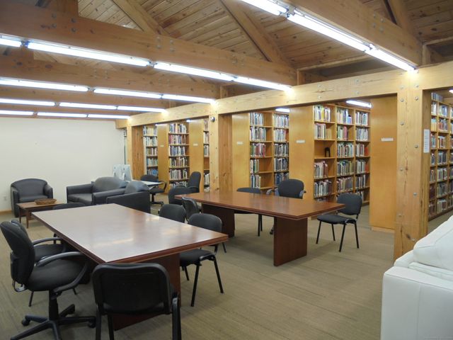 44 Circular Avenue, Hamden, CT 06514
