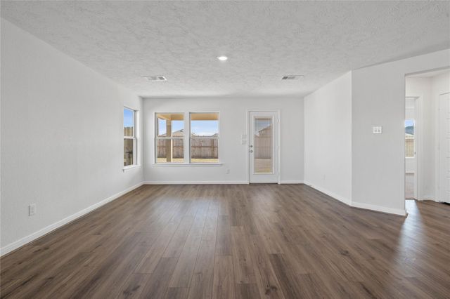 2907 Elassona Lane, Fresno, TX 77545