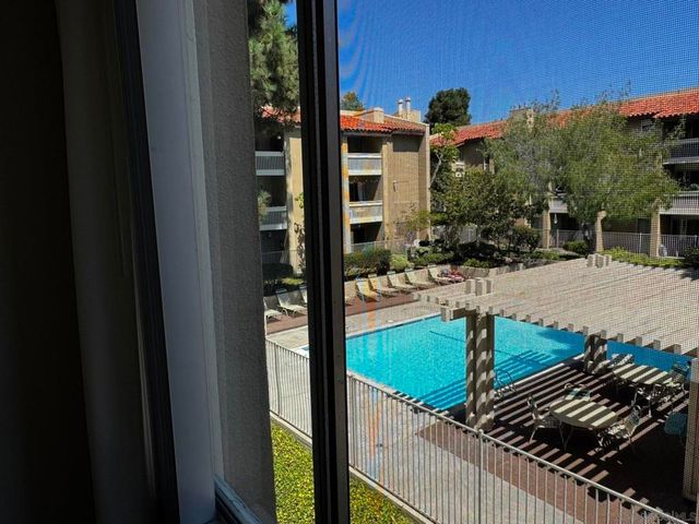 1885 Diamond St 2-235, San Diego, CA 92109