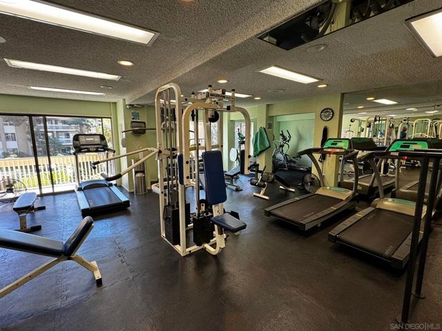 1885 Diamond St 2-235, San Diego, CA 92109