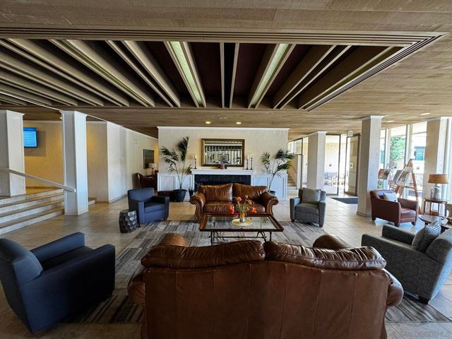 1885 Diamond St 2-235, San Diego, CA 92109