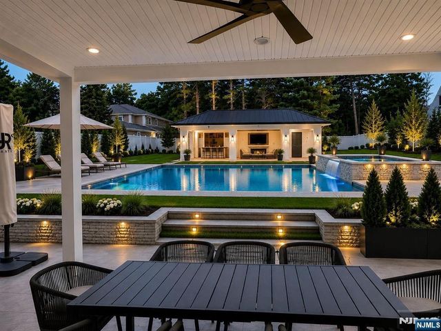 191 Nimitz Road, Paramus, NJ 07652