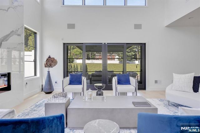 191 Nimitz Road, Paramus, NJ 07652