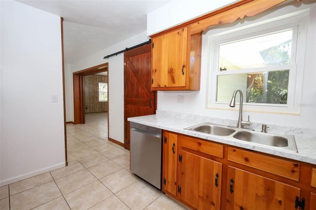 627 ANDERSON STREET, Clermont, FL 34711