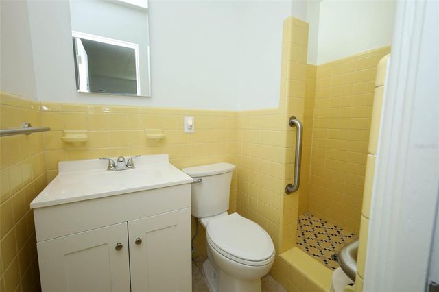 627 ANDERSON STREET, Clermont, FL 34711