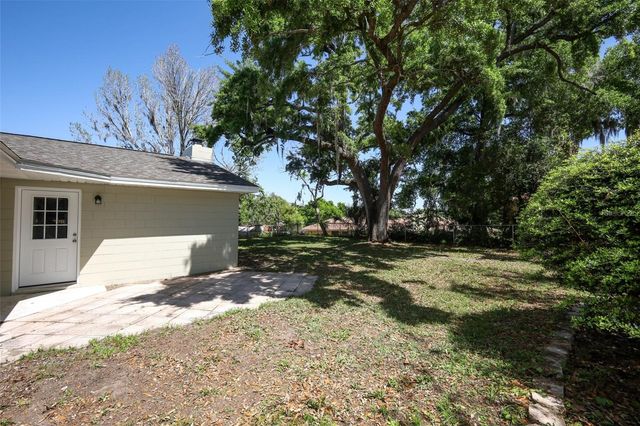 627 ANDERSON STREET, Clermont, FL 34711
