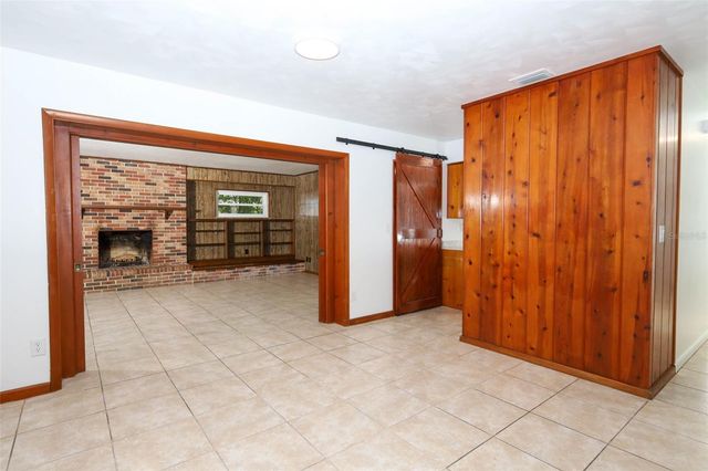 627 ANDERSON STREET, Clermont, FL 34711