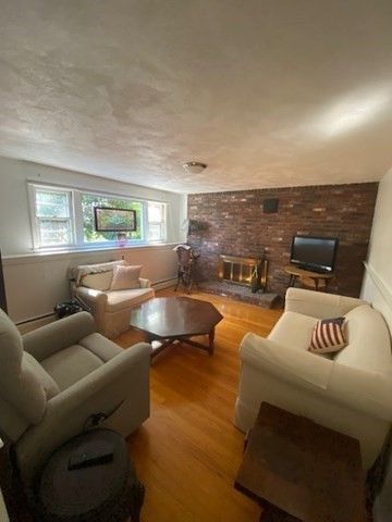 196 Dale St. 1, Waltham, MA 02451