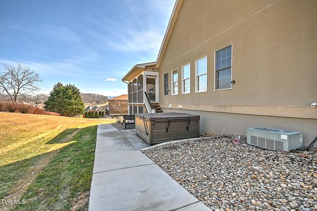 204 Strawberry Field Drive, Johnson City, TN 37604