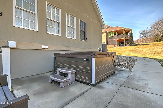 204 Strawberry Field Drive, Johnson City, TN 37604