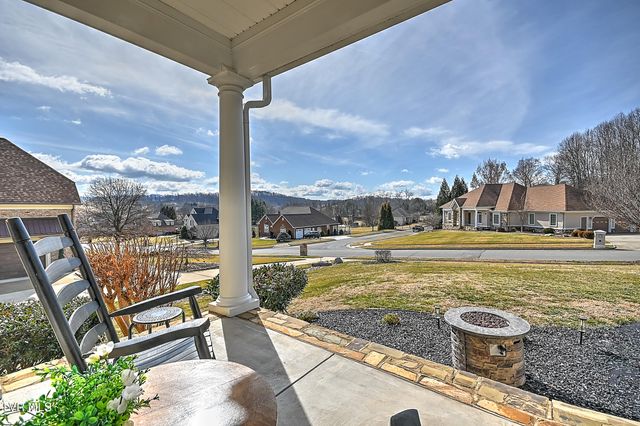 204 Strawberry Field Drive, Johnson City, TN 37604