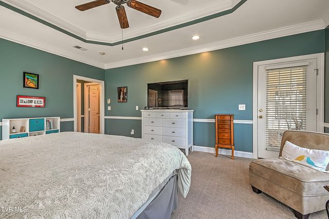 204 Strawberry Field Drive, Johnson City, TN 37604