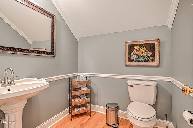 204 Strawberry Field Drive, Johnson City, TN 37604