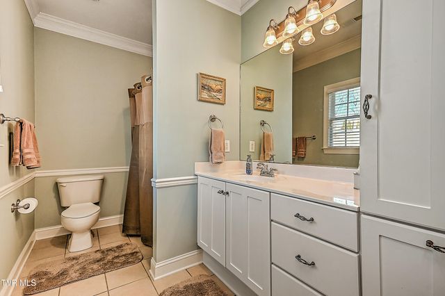 204 Strawberry Field Drive, Johnson City, TN 37604