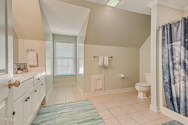 204 Strawberry Field Drive, Johnson City, TN 37604